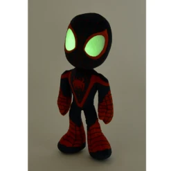 Marvel Peluche Spiderman Miles Morales Brille Dans Le Noir Noir Rouge 25 Cm 3 Marvel Peluche Spiderman Miles Morales Brille Dans Le Noir Noir Rouge 25 Cm -Boutique De Poupées 2 8