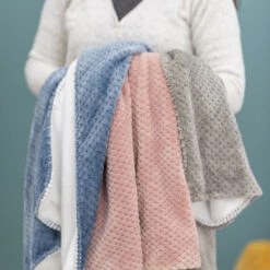 Nattou - Couverture Plaid Bébé 100 X 75 Cm Bleu Blanc -Boutique De Poupées couverture20plaid20bebe2010020x207520cm20bleu20blanc 2