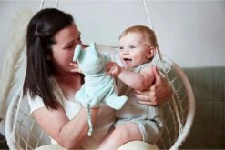 Kaloo - Petites Chansons - Doudou Marionnette Souris Verte 25 Cm -Boutique De Poupées petites20chansons2020marionnette20souris20verte202520cm 3